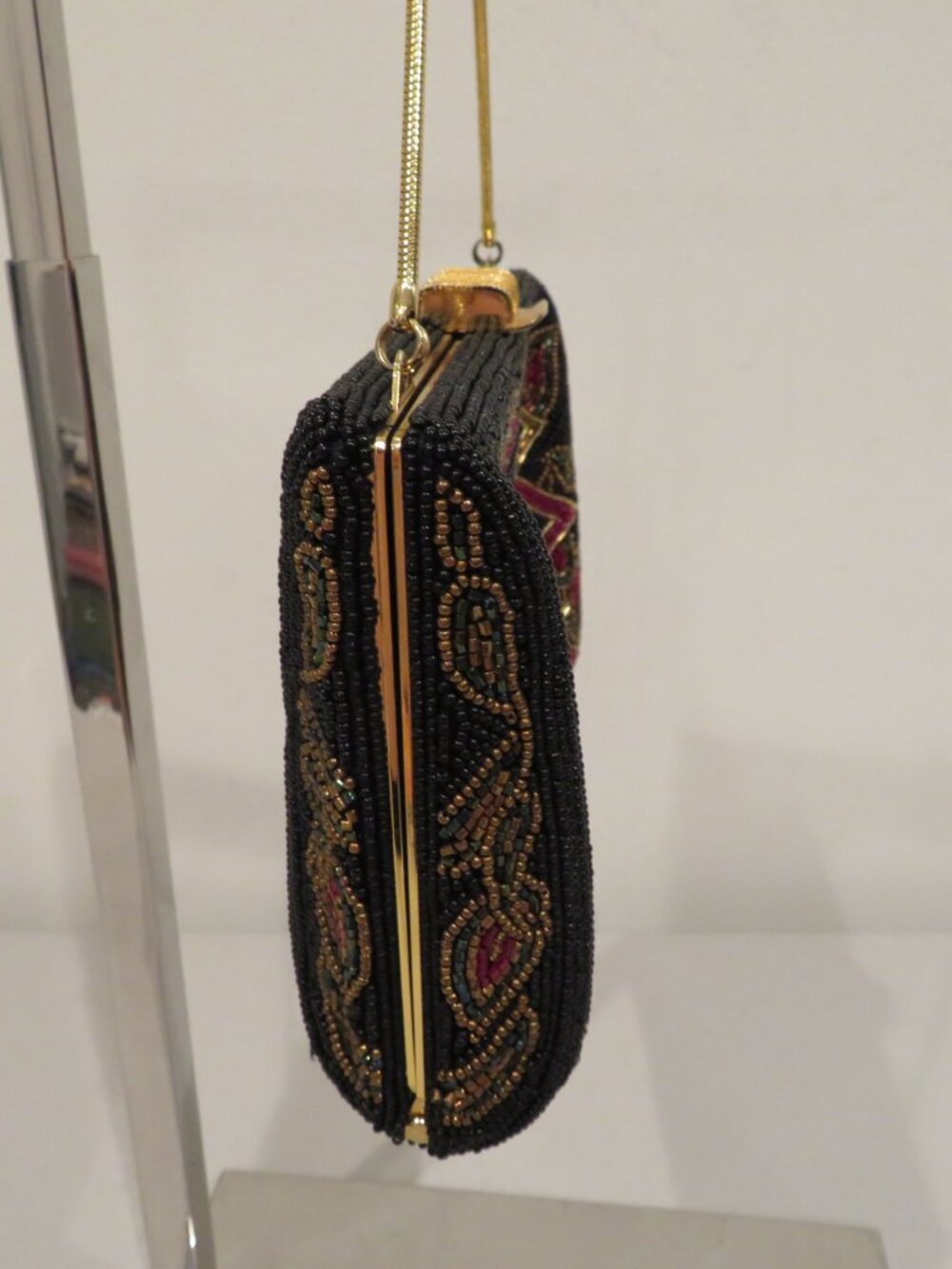 Walborg Black Red Iridescent Beaded Ornate Purse - Picture 5 of 16